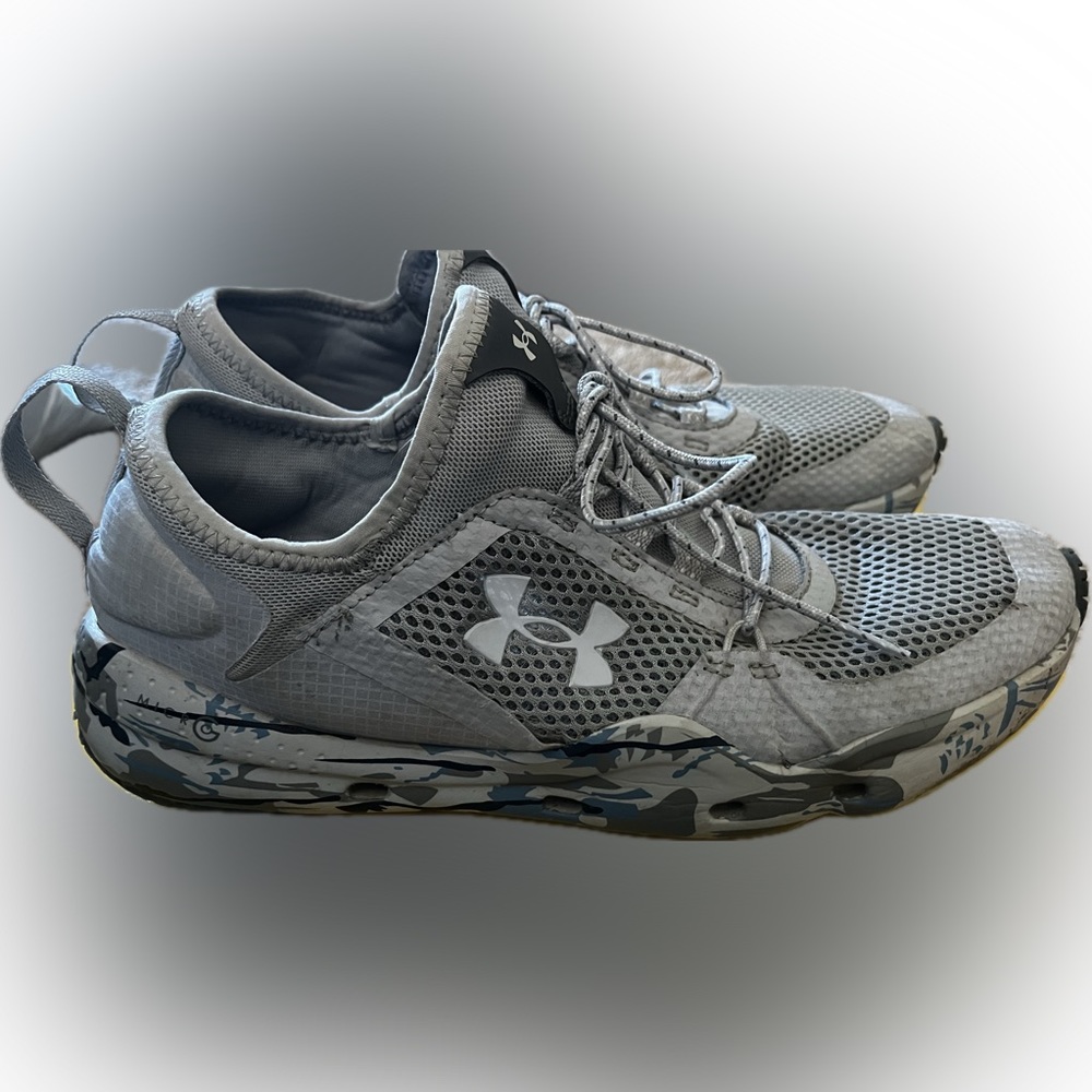 Under Armour Men’s water-proof tennis shoes.